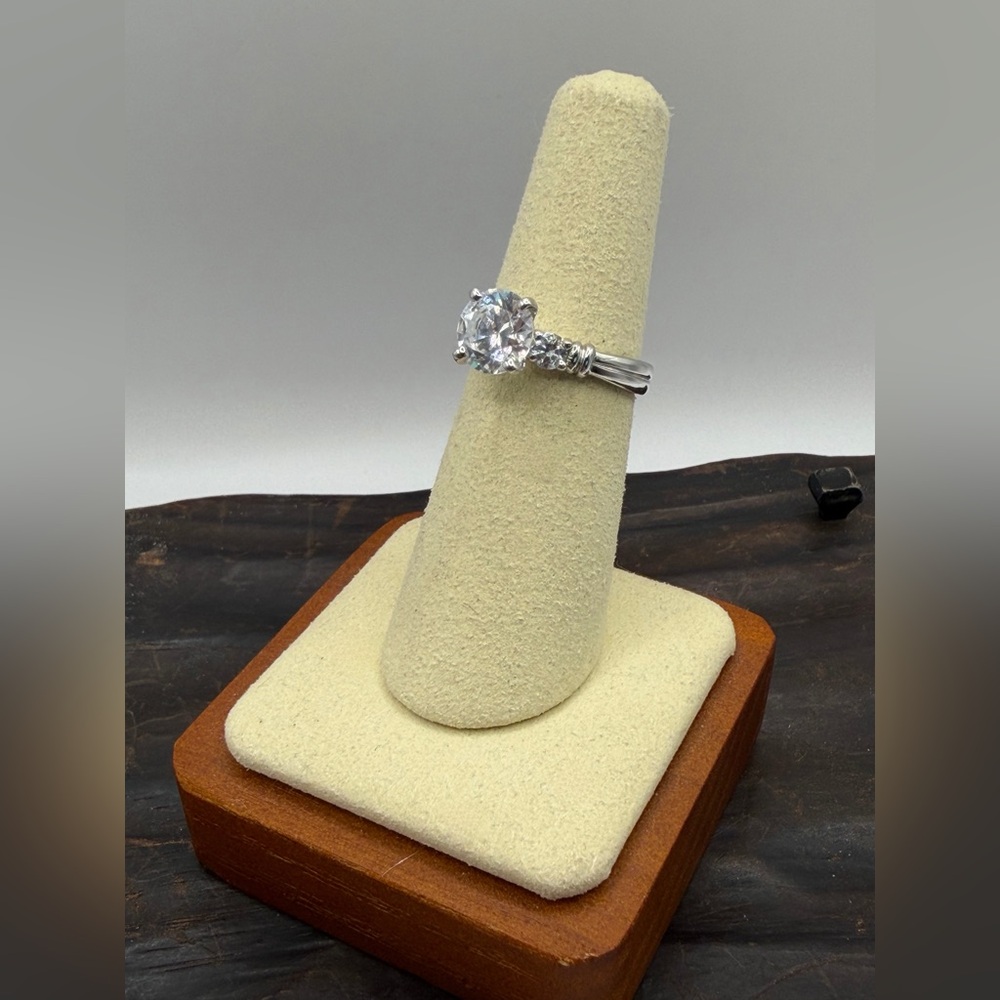 925 Sterling Silver CZ Solitaire Ring